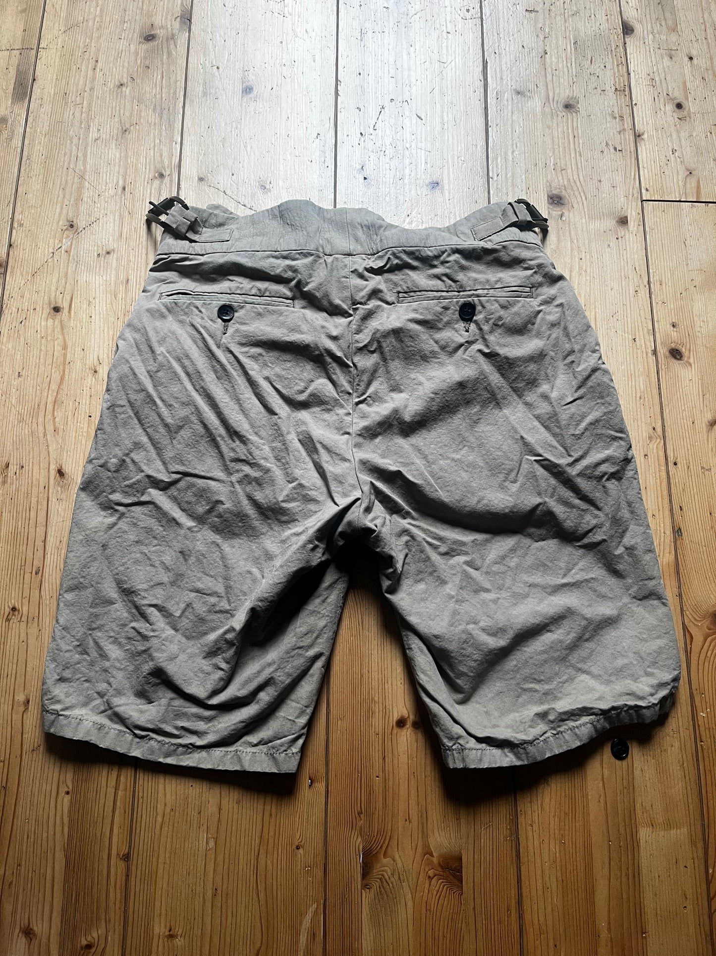 BERMUDA GHURKA TAUPE