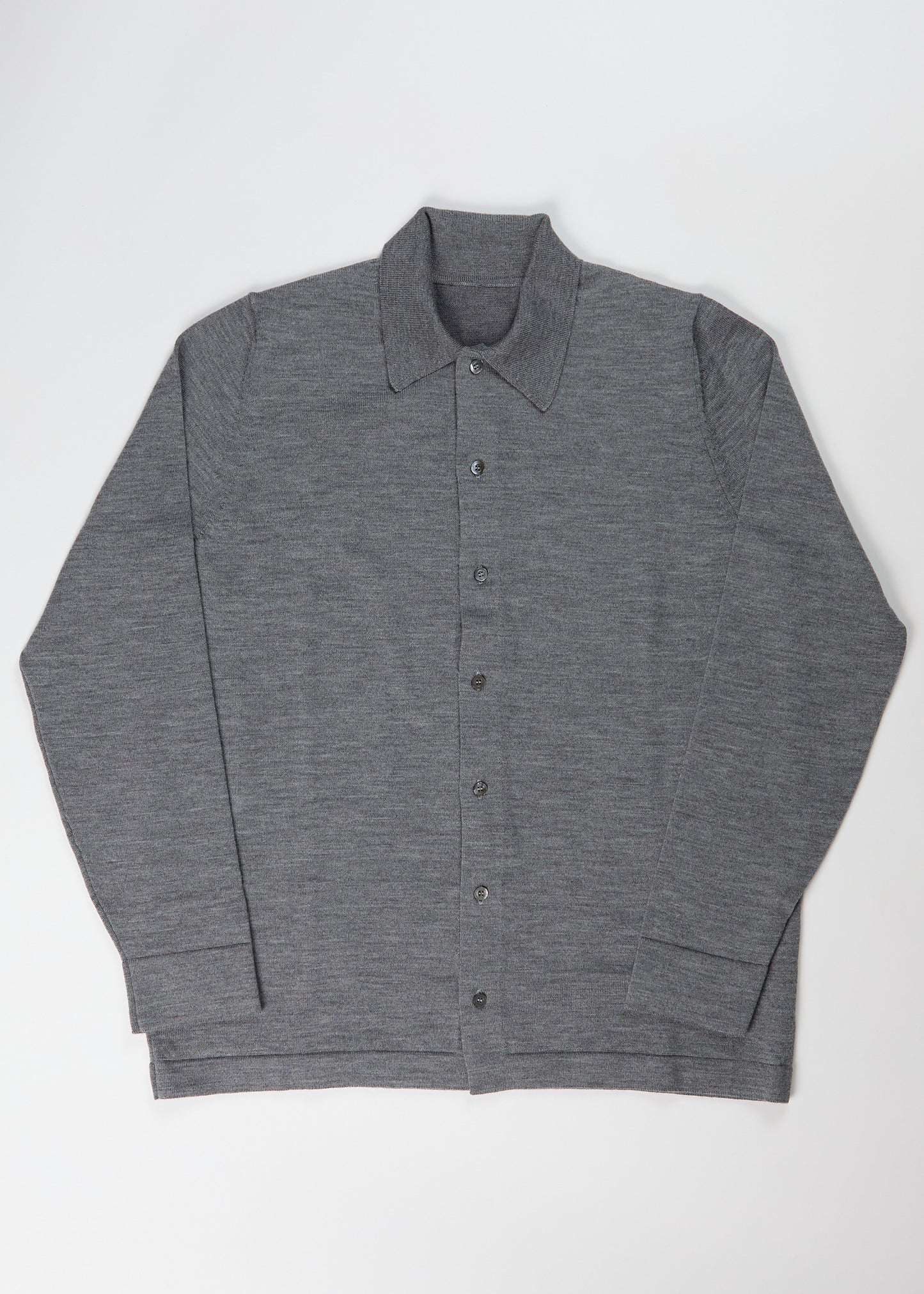 Prototype cardigan Bomera