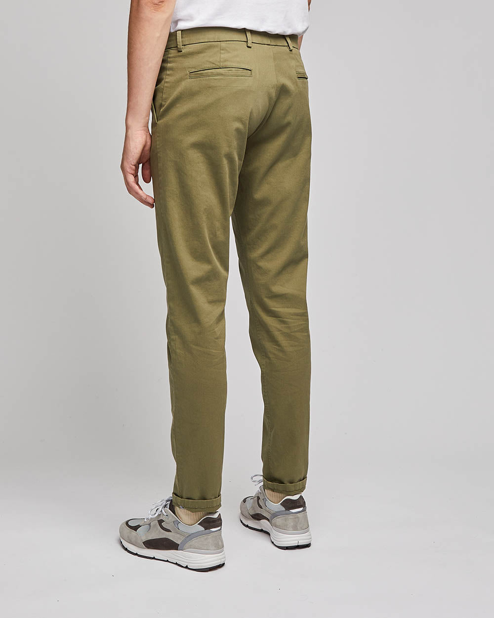 Chino Axel olive