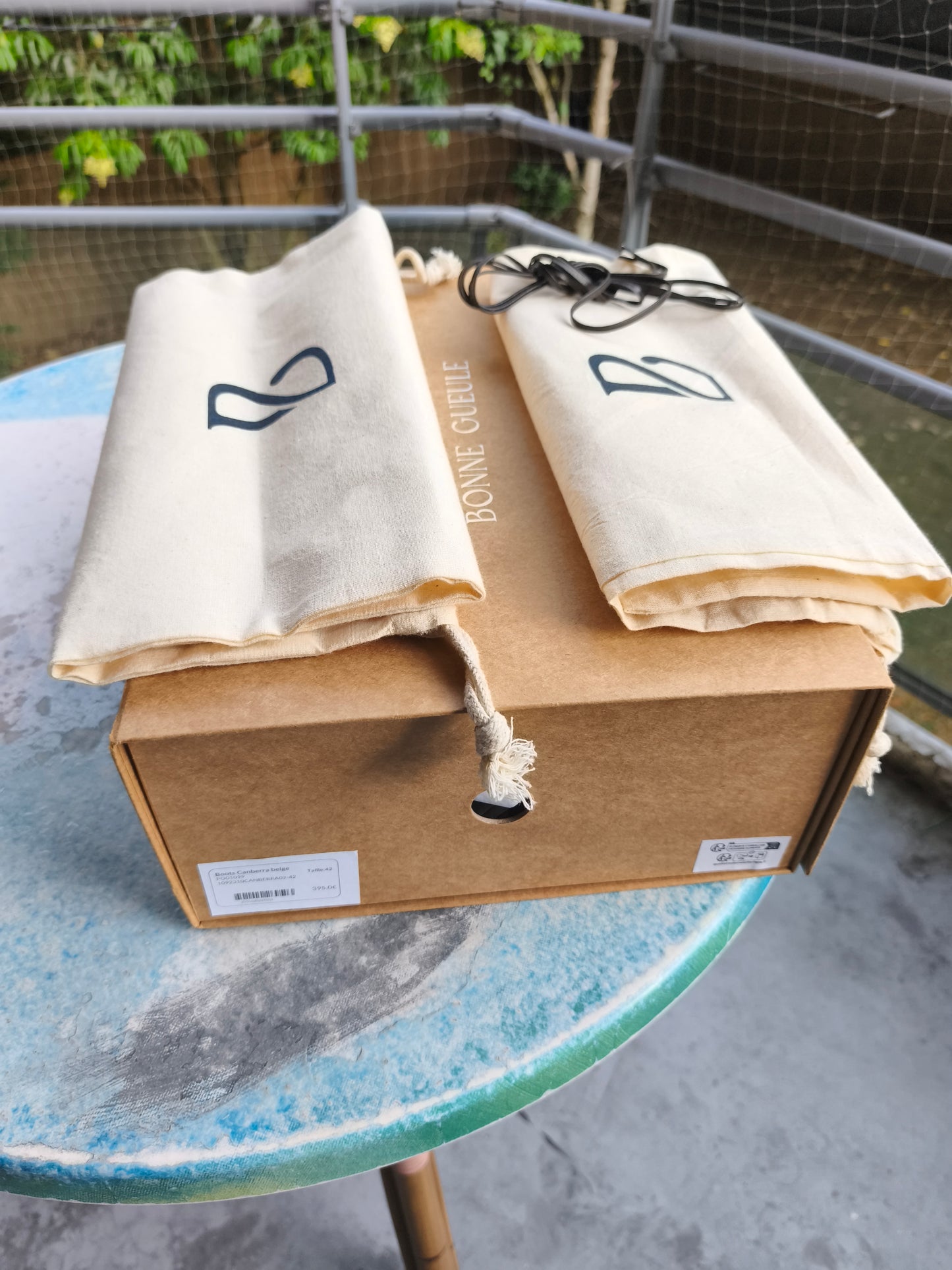 Boots Canberra beige