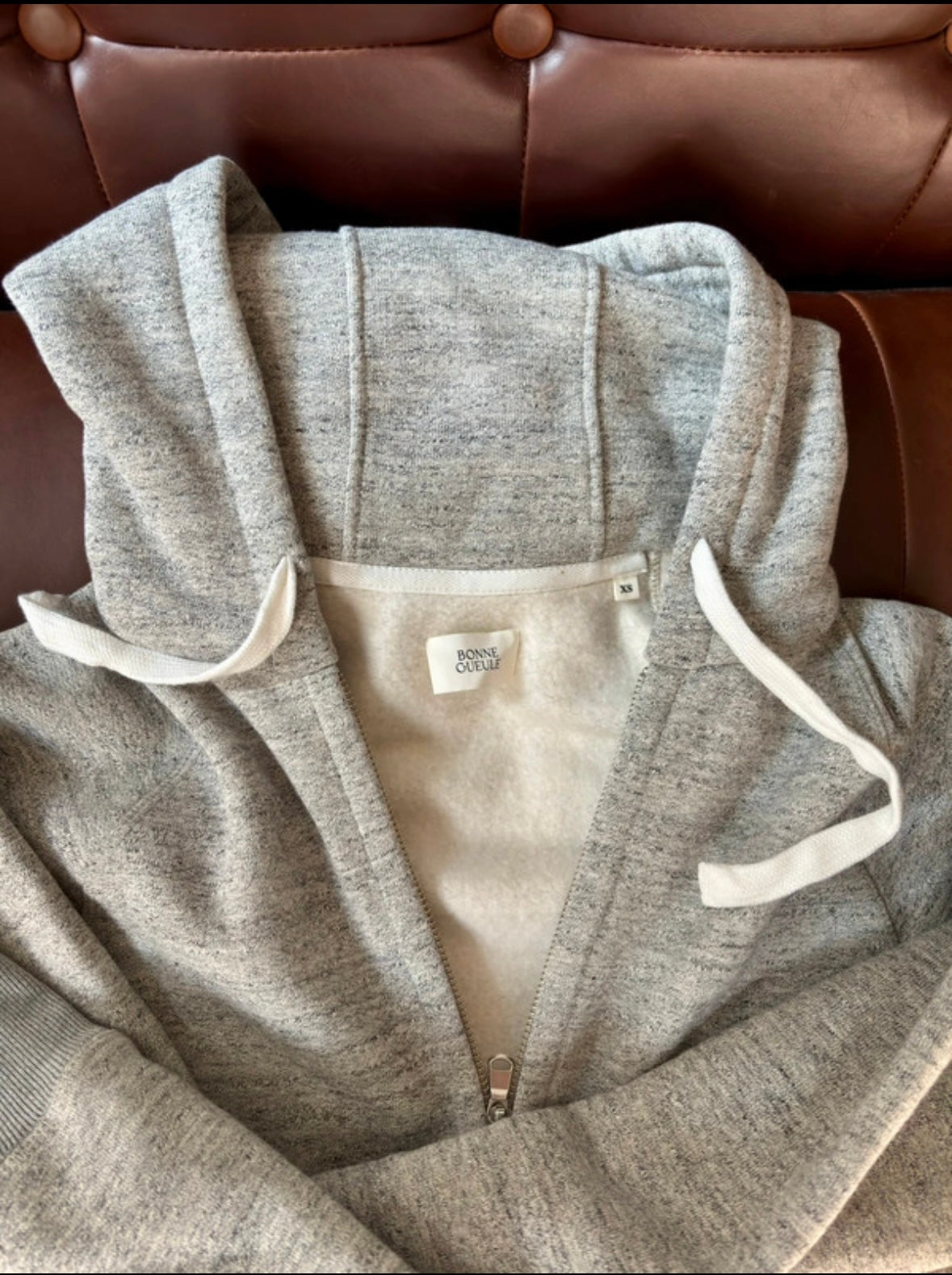 Hoodie Minabe gris