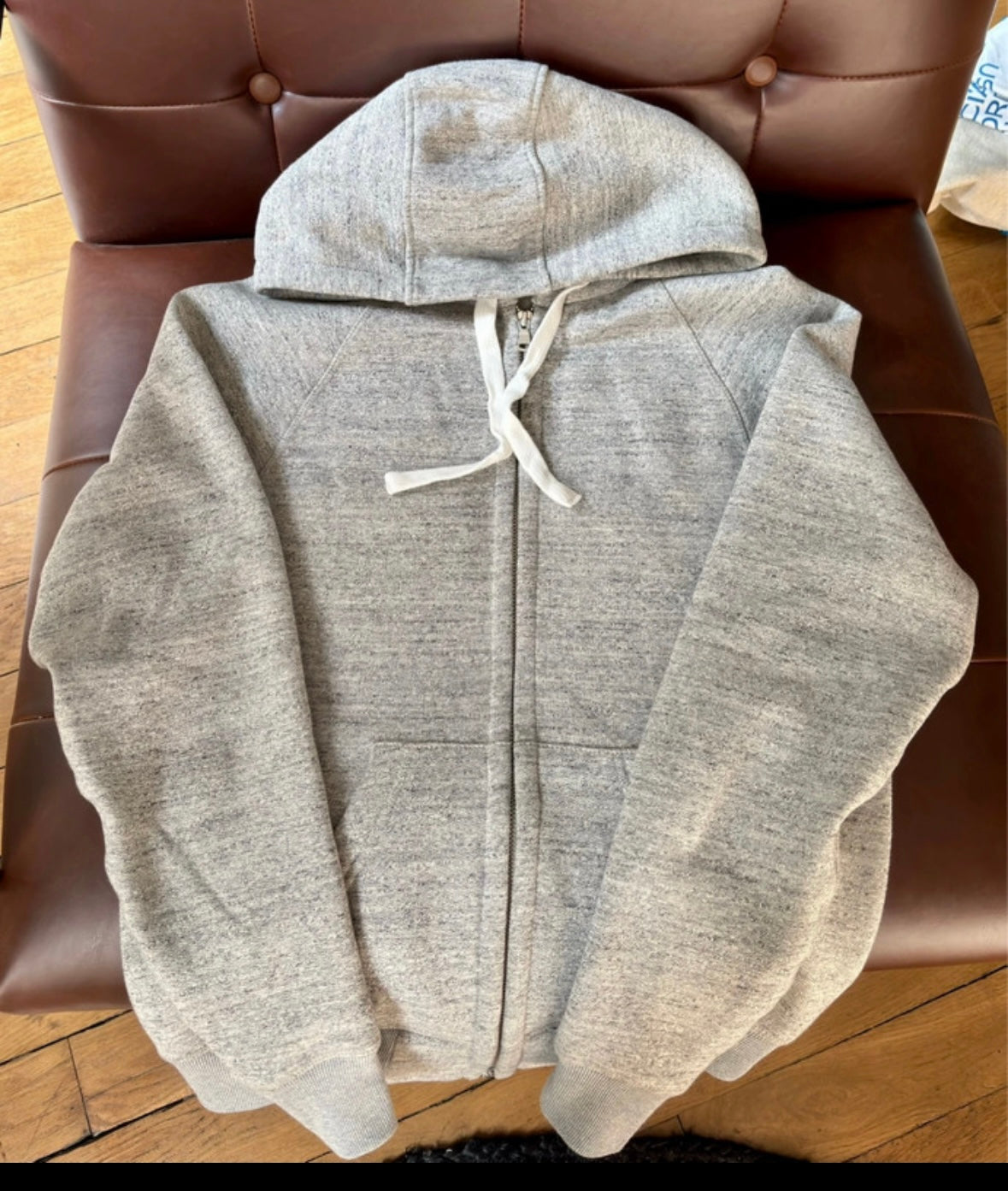 Hoodie Minabe gris