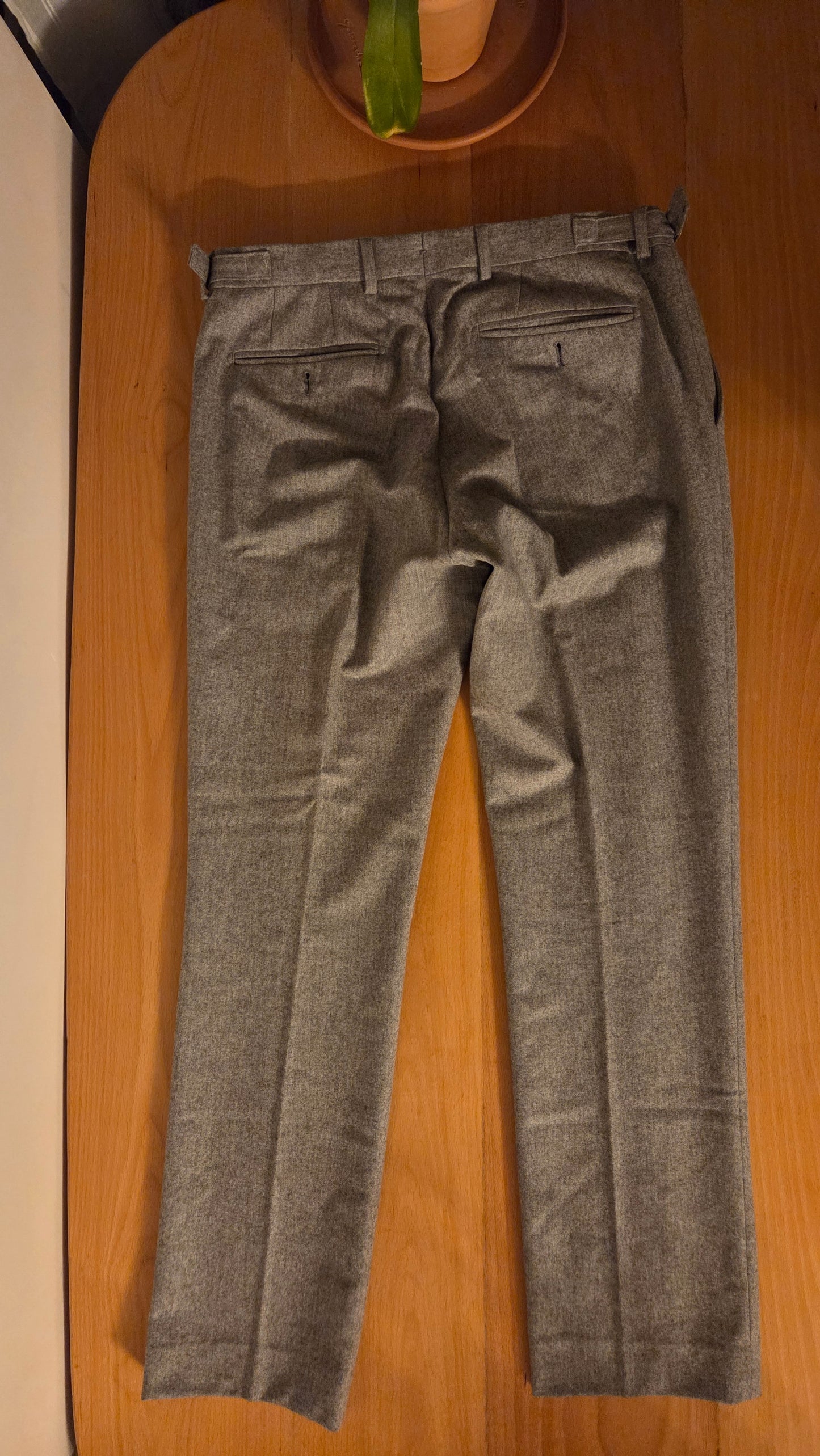 Costume en flanelle grise