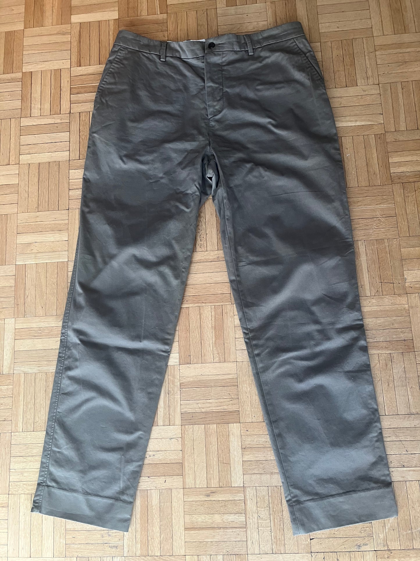 Chino Ivy Kaki T52