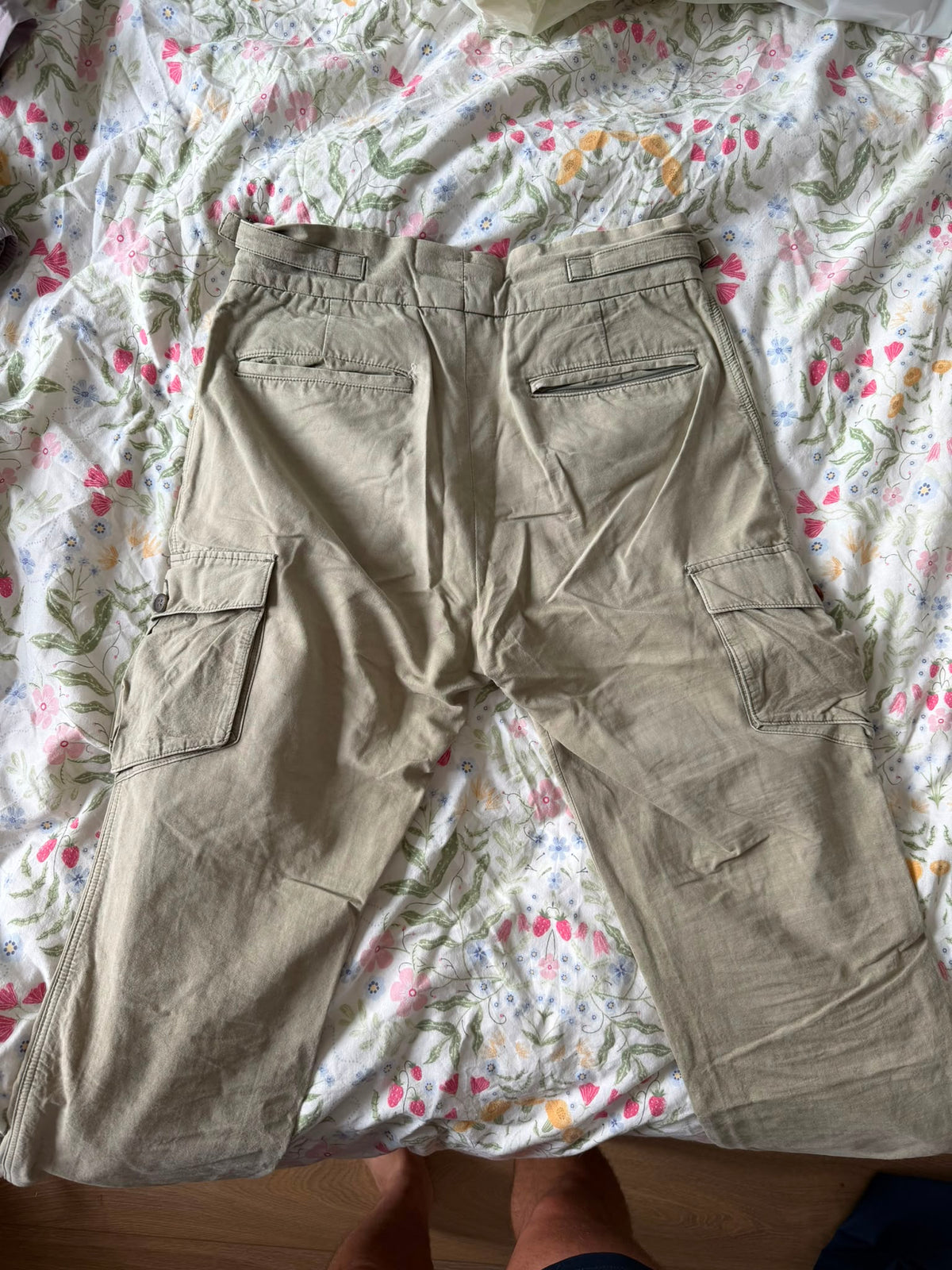 Pantalon Chiko kaki