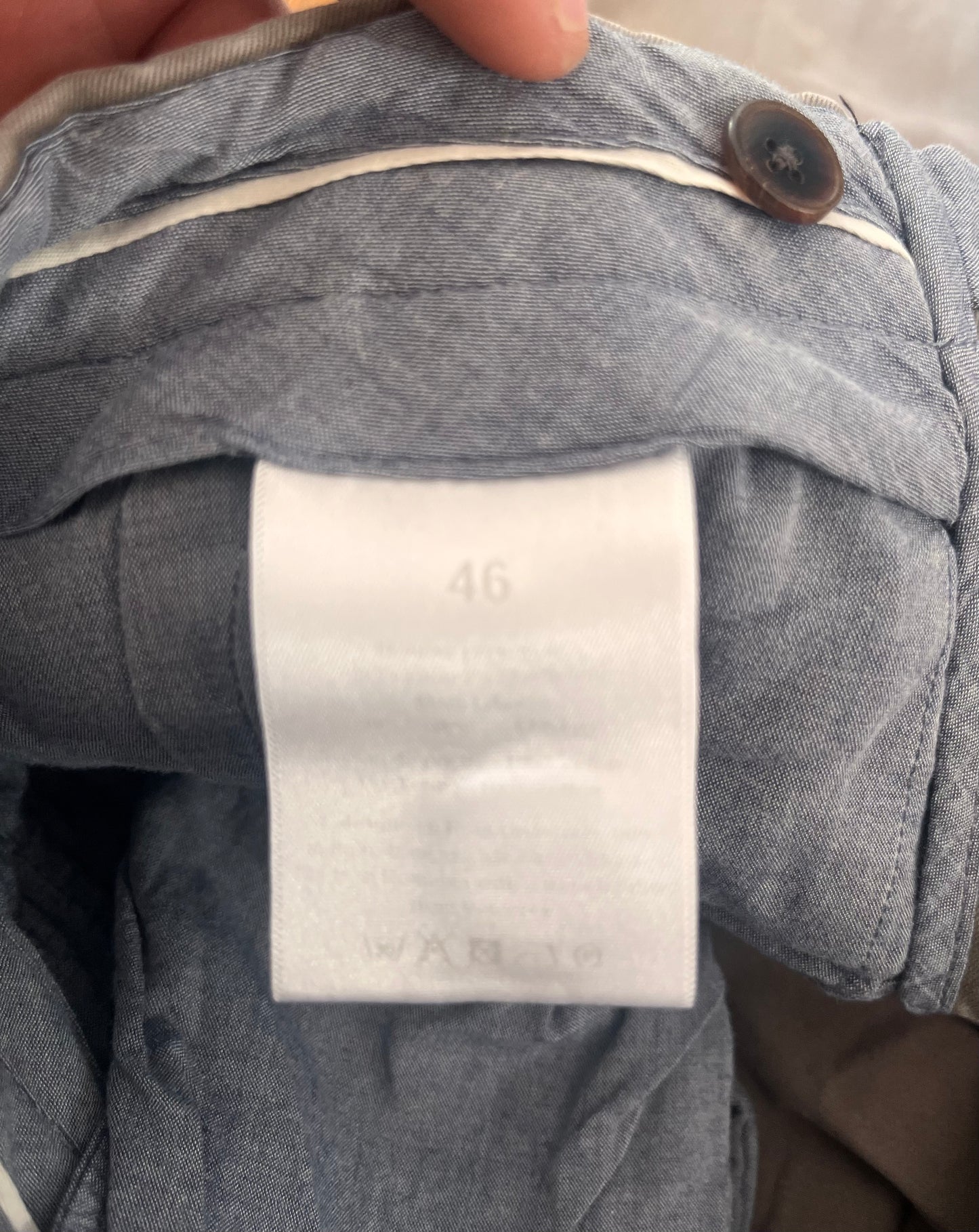 Chino Axel taupe