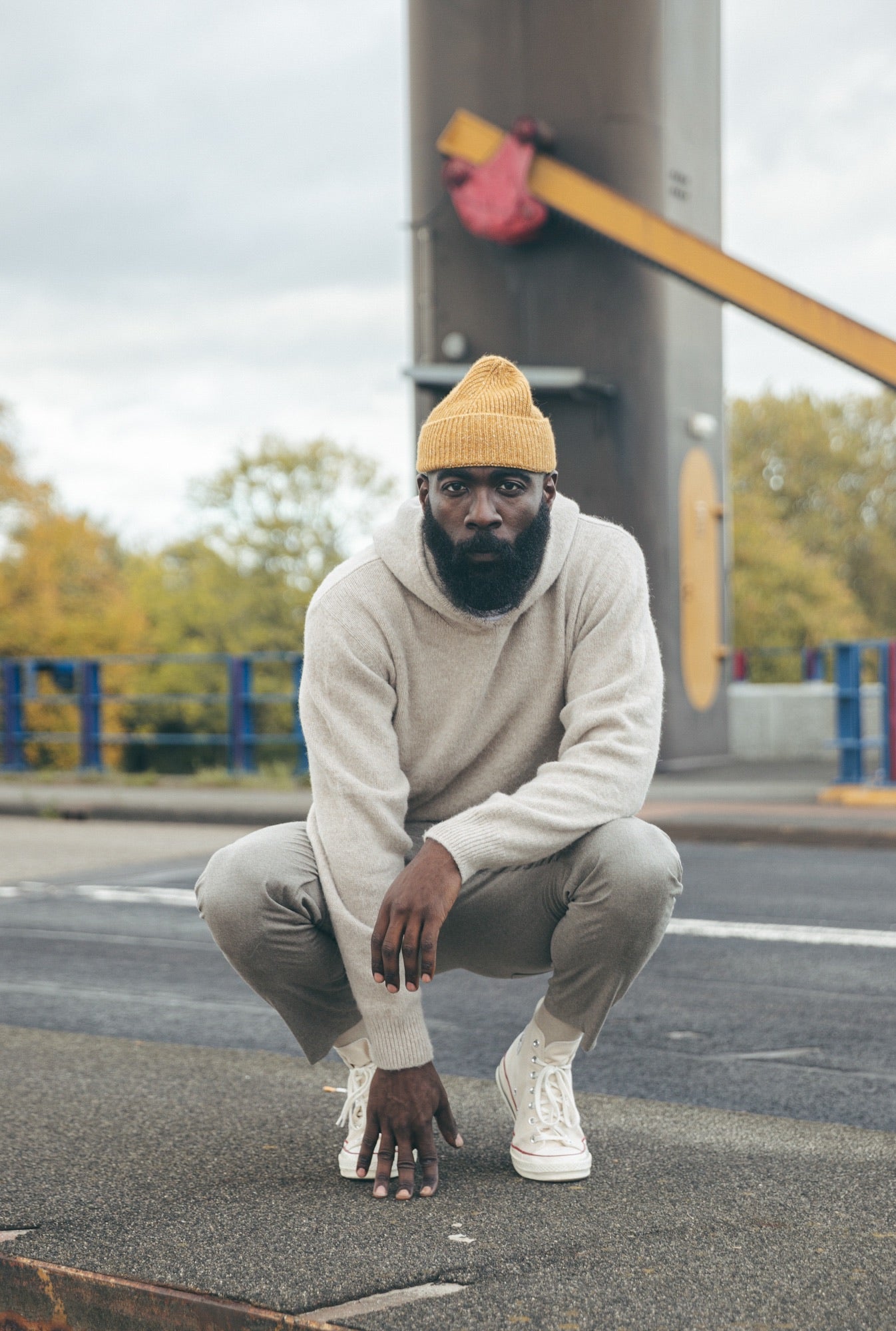 Hoodie Yell beige