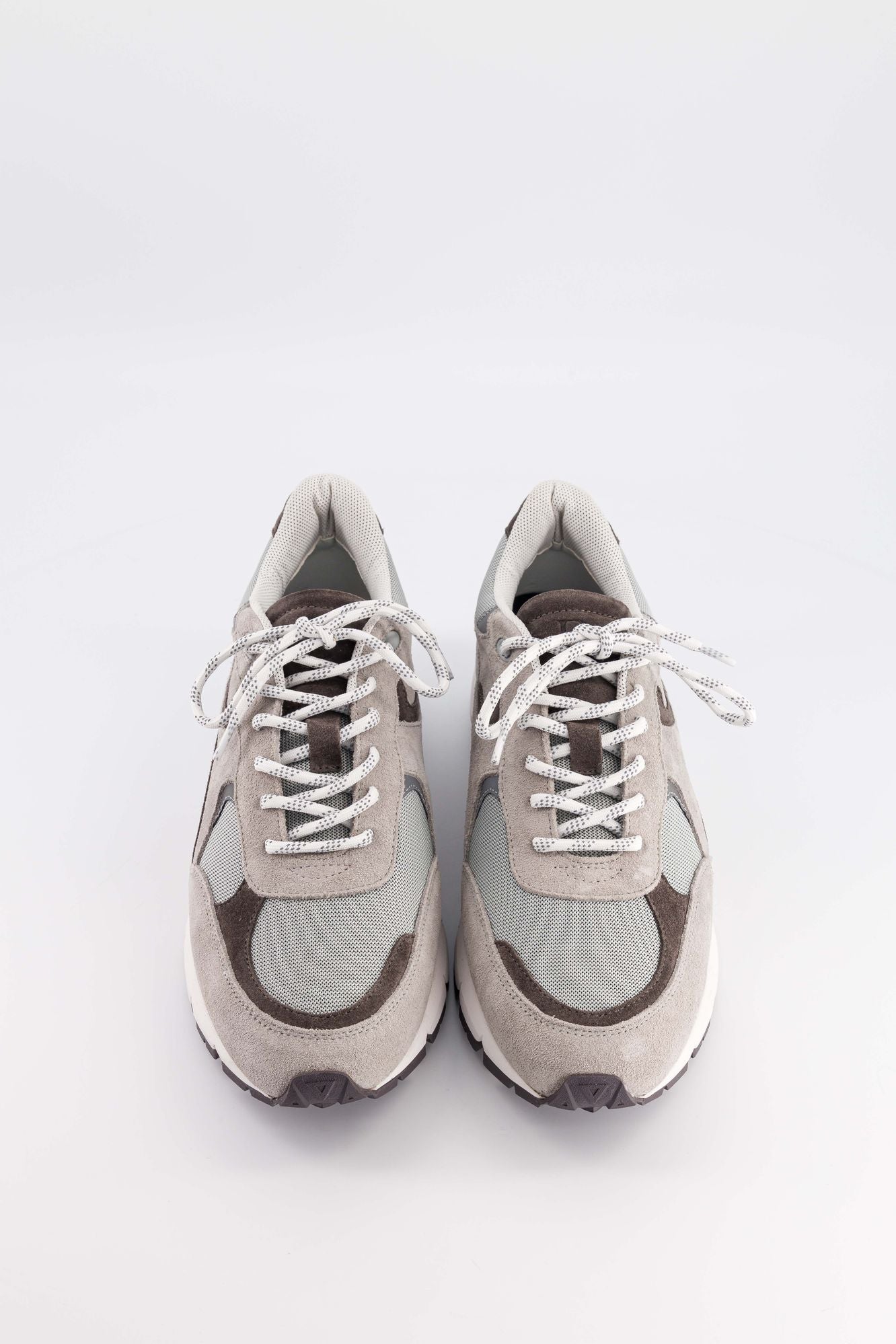 Sneakers Almeida grises